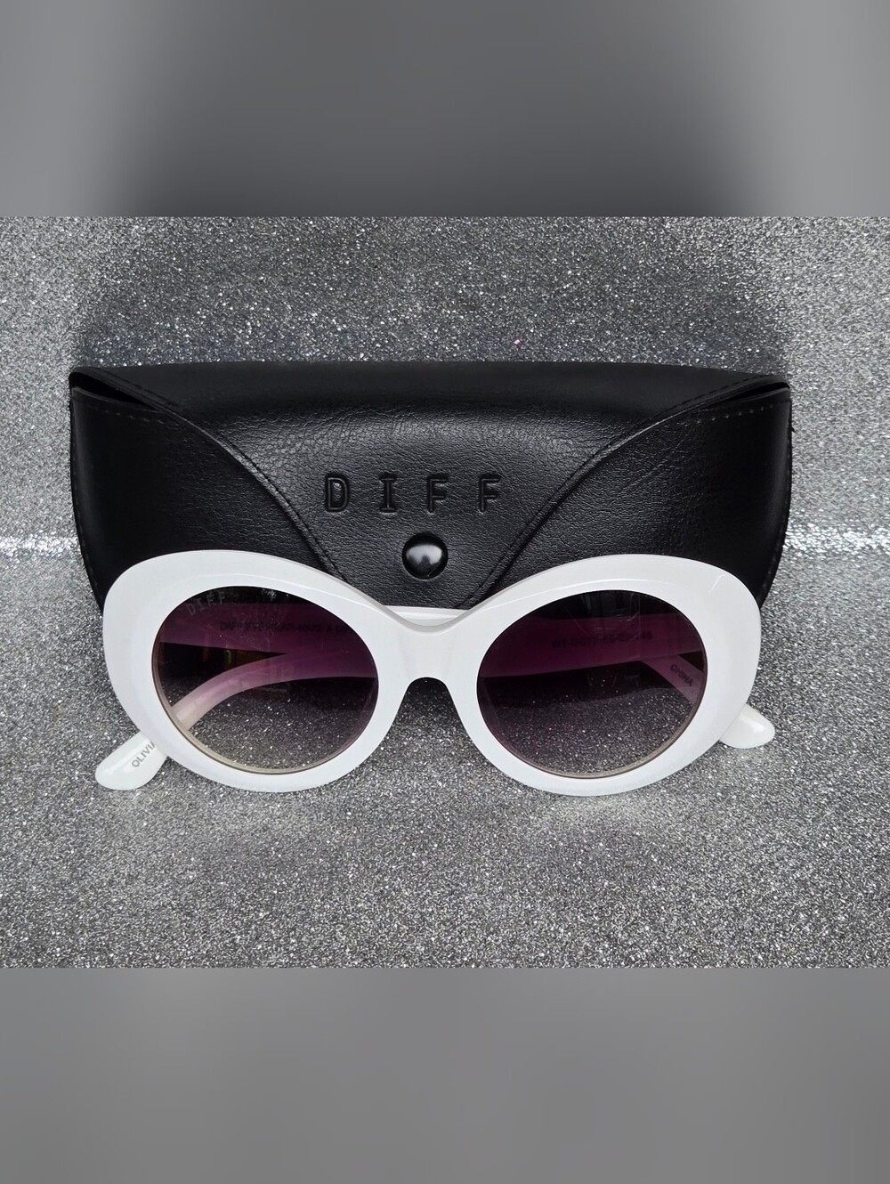 DIFF Eyewear "Olivia" Sunglasses W/ Case